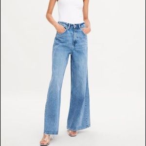 NWT Zara High Rise Wide leg Jeans sz 2 - 4
